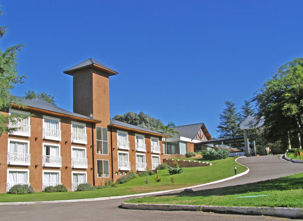 Howard Johnson Hotel & Spa Villa General Belgrano Exterior foto