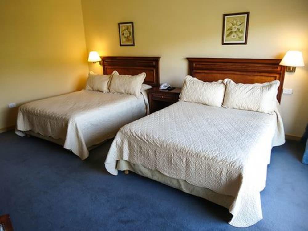 Howard Johnson Hotel & Spa Villa General Belgrano Exterior foto