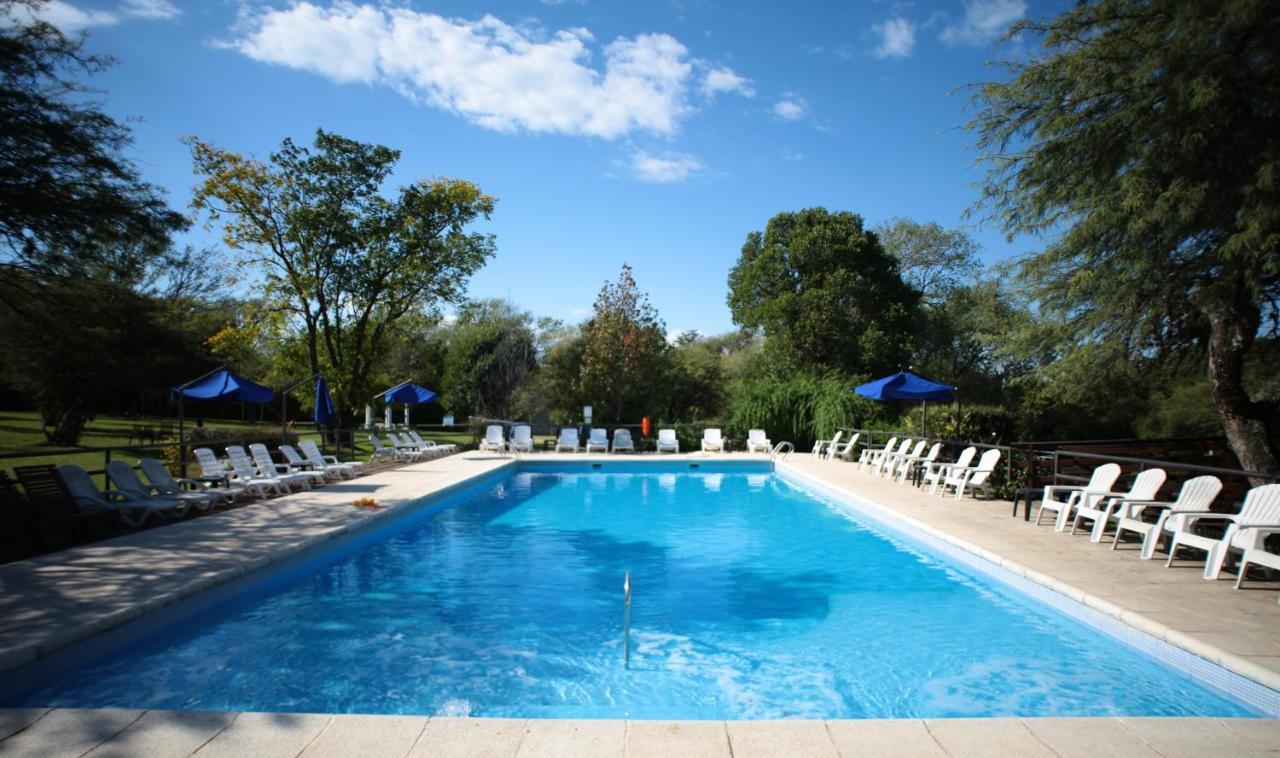 Howard Johnson Hotel & Spa Villa General Belgrano Exterior foto